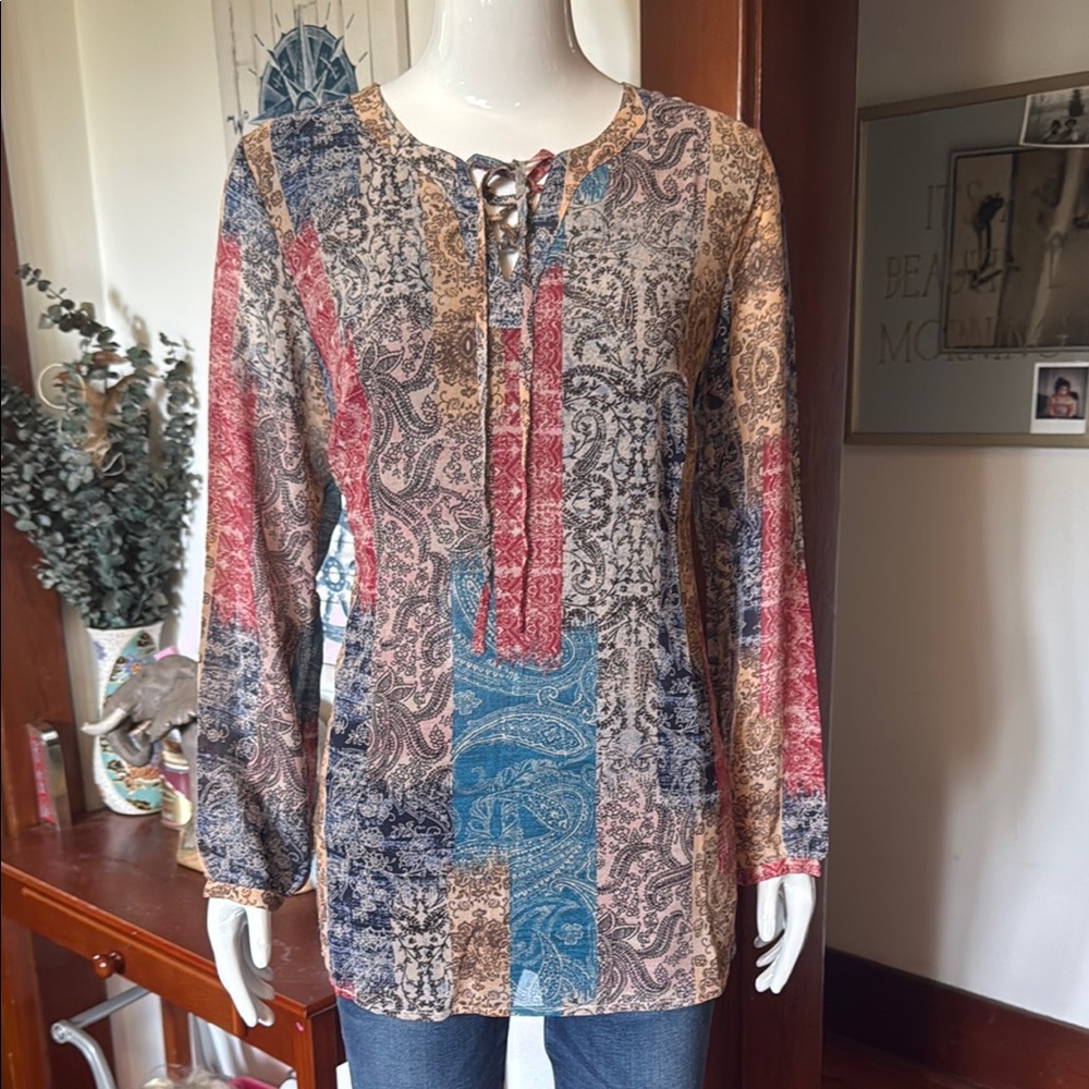 NWT northern reflections size small Multicolor Paisley Women's Top